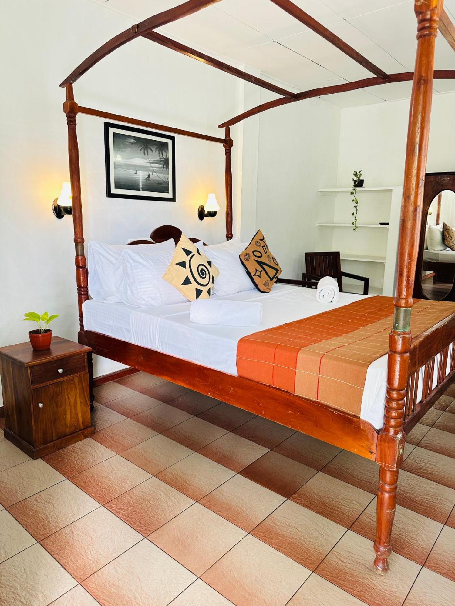 Villa 47 Hikkaduwa Dış mekan fotoğraf